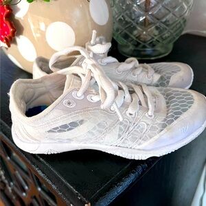 Varsity Air Assend Cheer Shoe